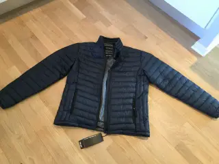 NY Herre jakke vatteret  i marine blå str. L