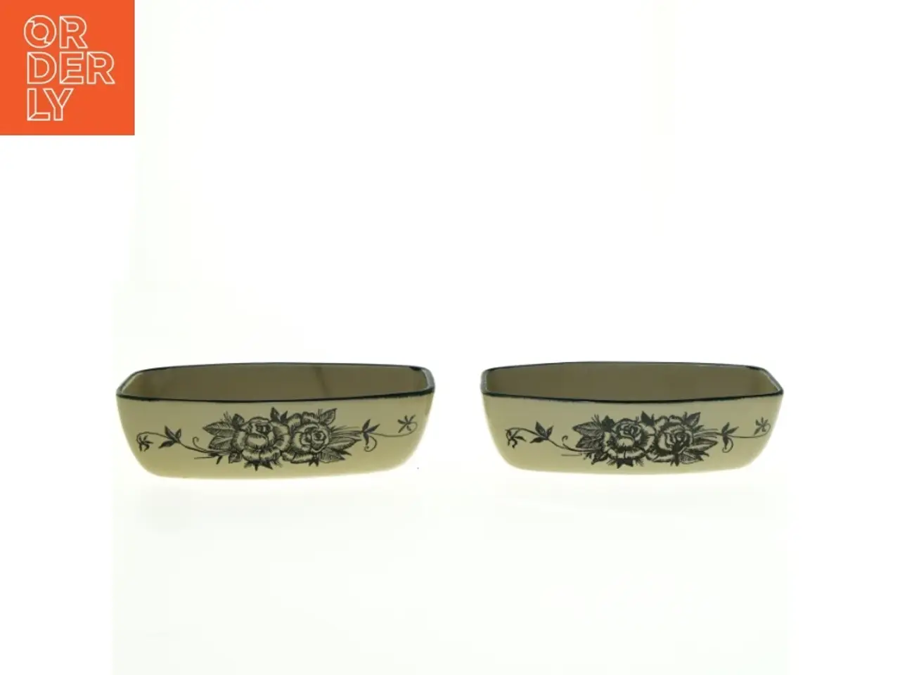 Billede 1 - Aksini Keramik fade med Sorte Bonderoser (str. 19 x 10 cm)