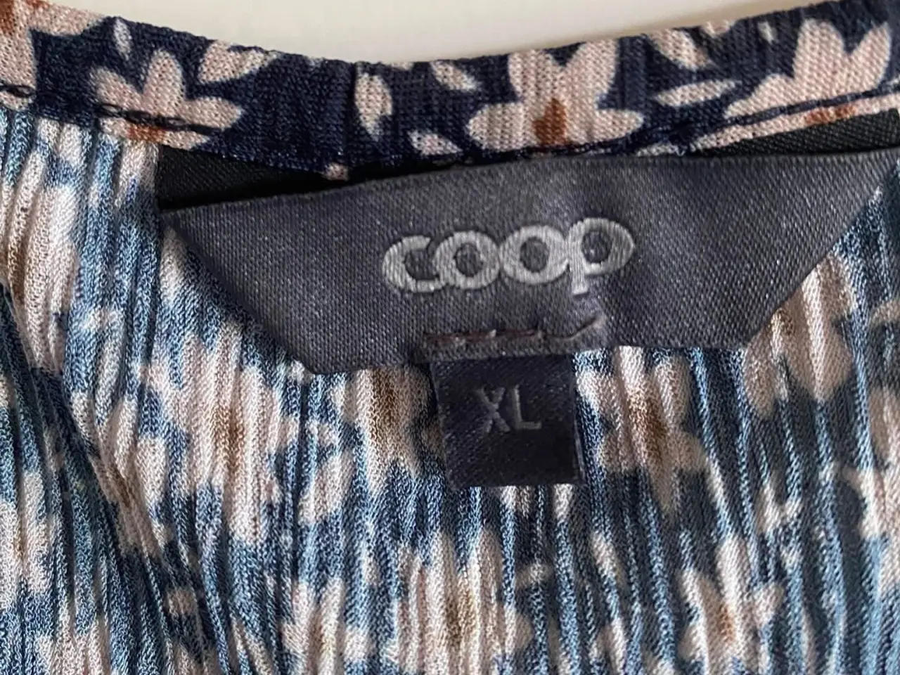 Billede 4 - Kjole str xl (42/44)