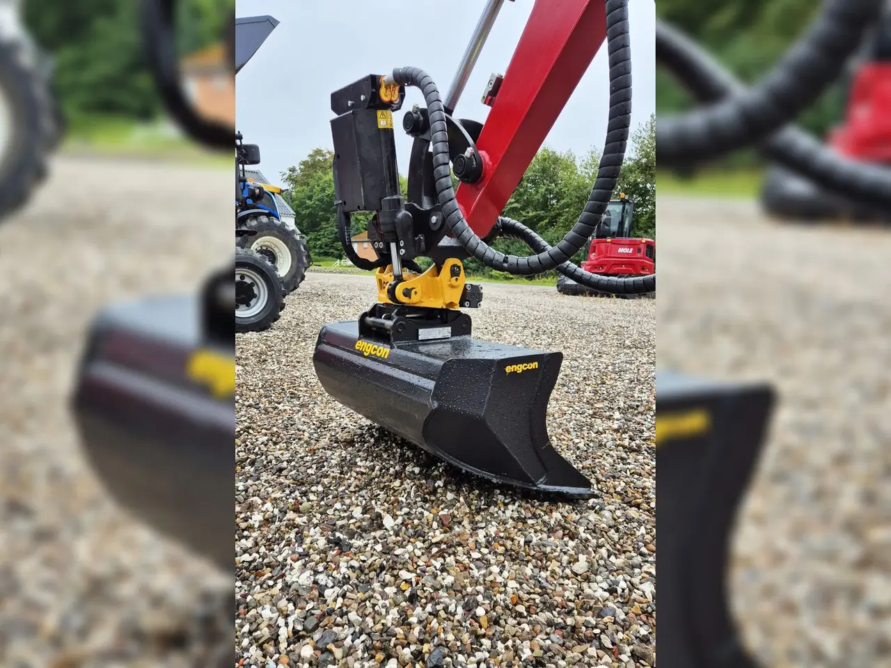 Billede 9 - MOLE M25 / 2.5 tons med Engcon rotortilt og skovlpakke / Yanmar motor