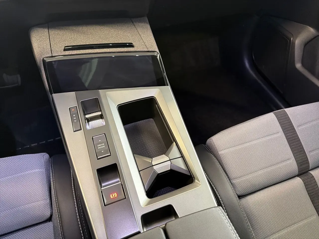 Billede 11 - Opel Grandland-e 73 GS Sky