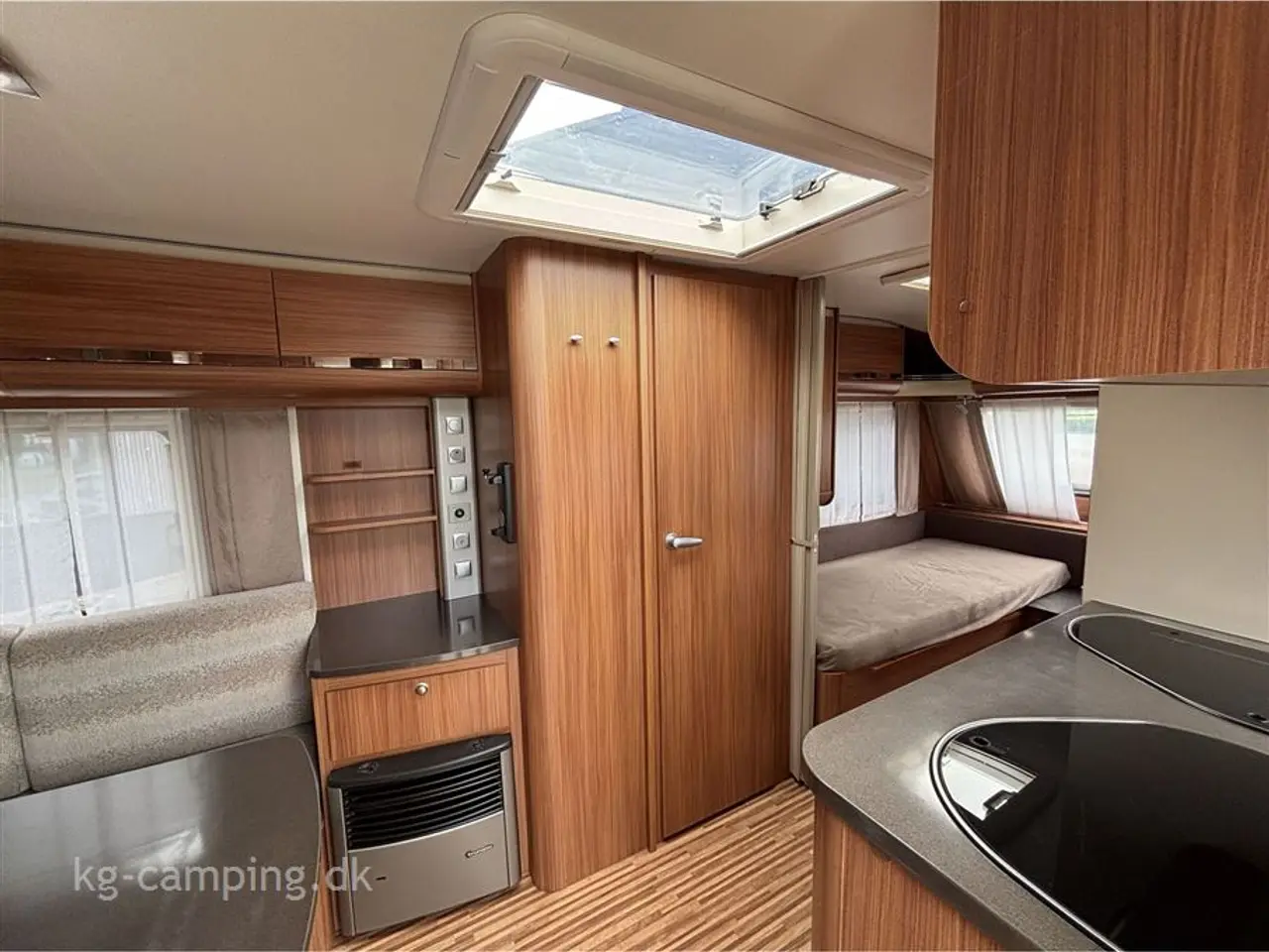 Billede 5 - 2012 - Adria Adora 472 LU UOPLYST Enkeltsenge - Mover og fortelt.