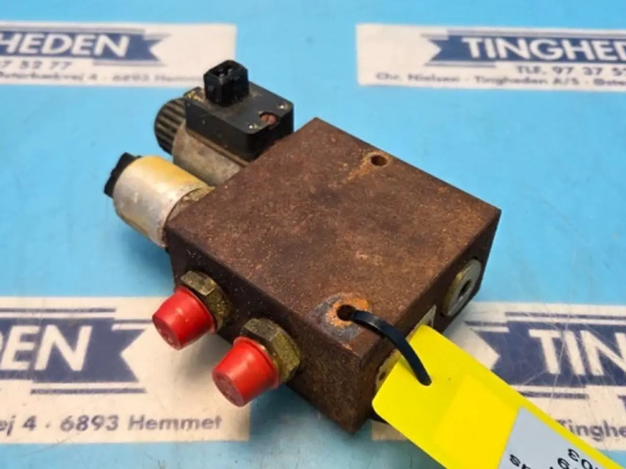 Billede 11 - New Holland TX68 Hydraulikventil 84097019