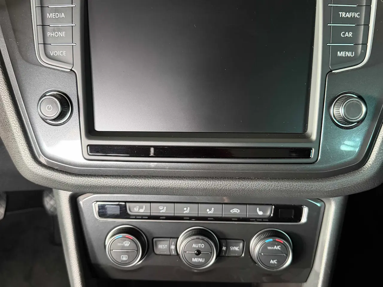 Billede 8 - VW Tiguan 2.0 TDI 150 hk – Massage, GPS og træk