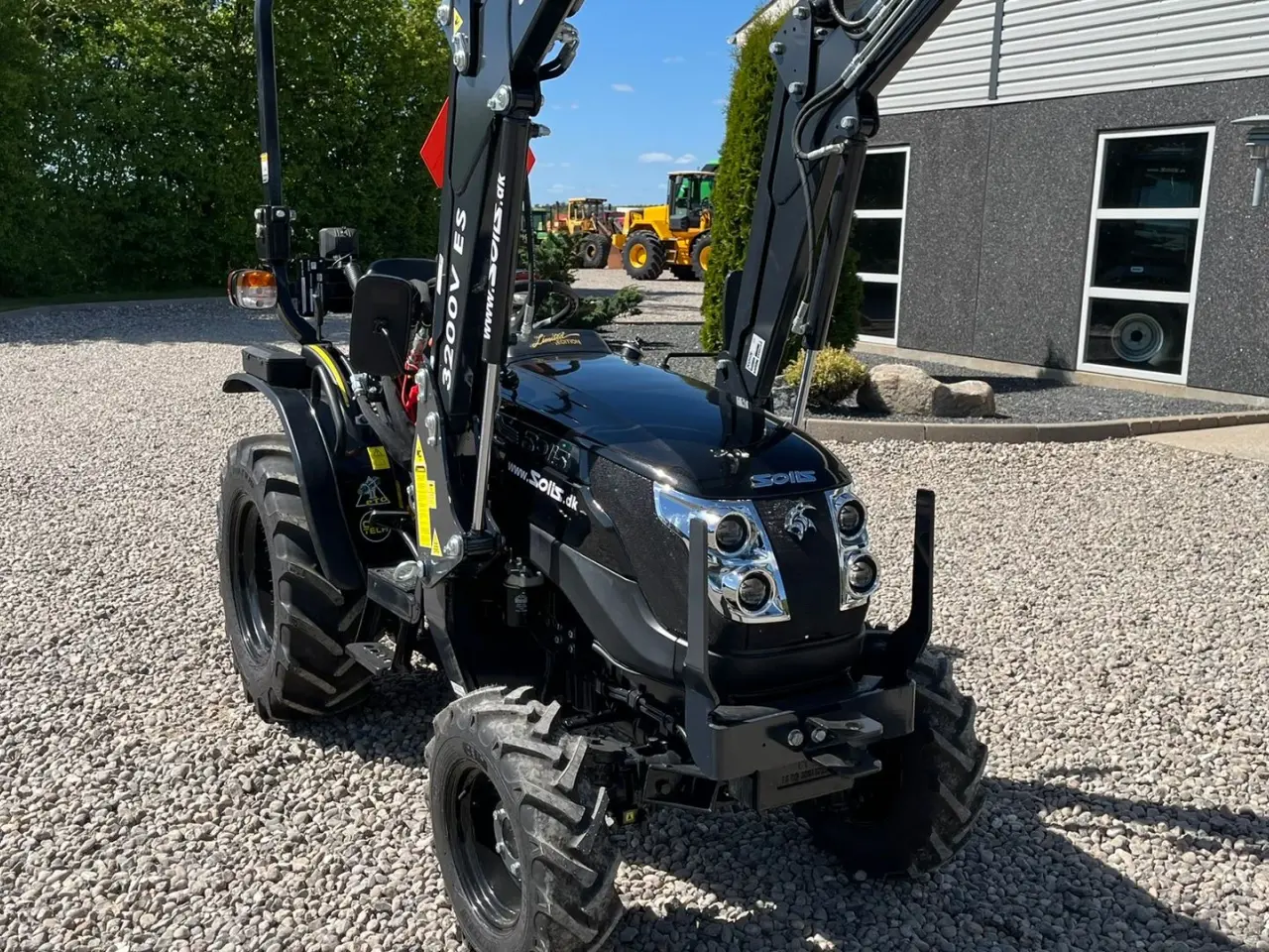 Billede 17 - Solis S26 6+2 gearmaskine Limited Edition i sort med brede hjul og Fuldhydraulisk frontlæsser