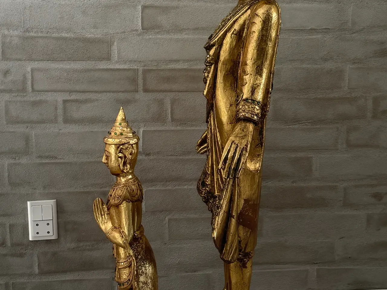 Billede 12 - To store Mandalay Buddha i massivt træ