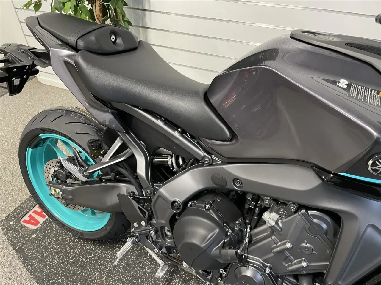 Billede 3 - Yamaha MT-09 Midnight Cyan
