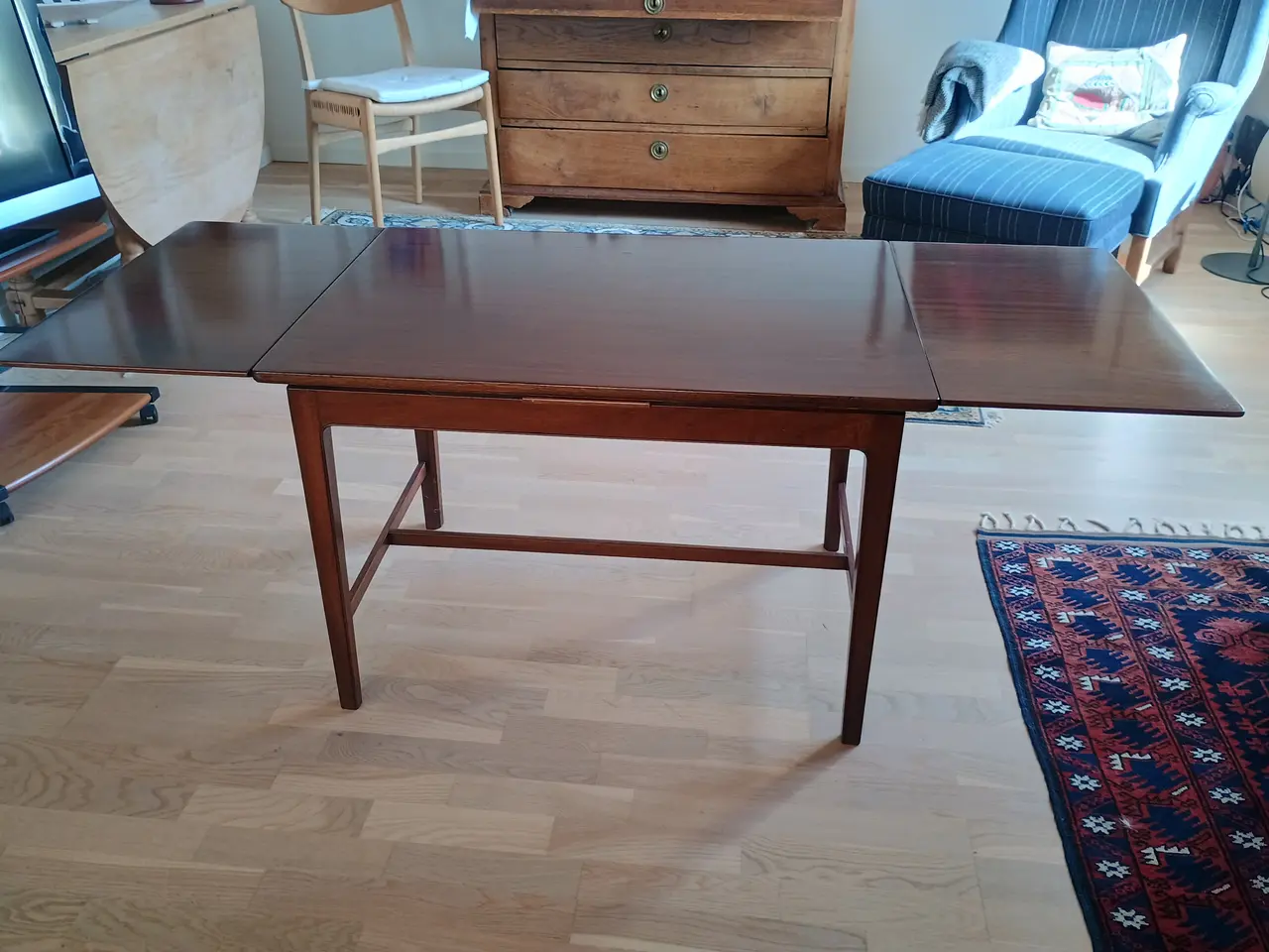 Billede 3 - Sofabord med dobbelt udtræk (+ 2 gange 34 cm)