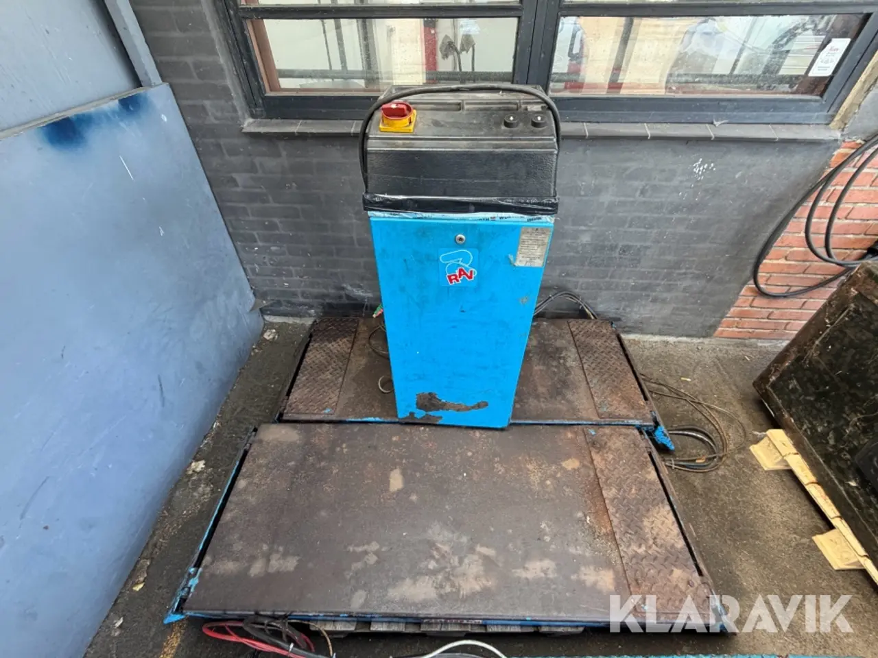 Billede 3 - Sakselifte Ravaglioli 3000 Kg 2 styk.