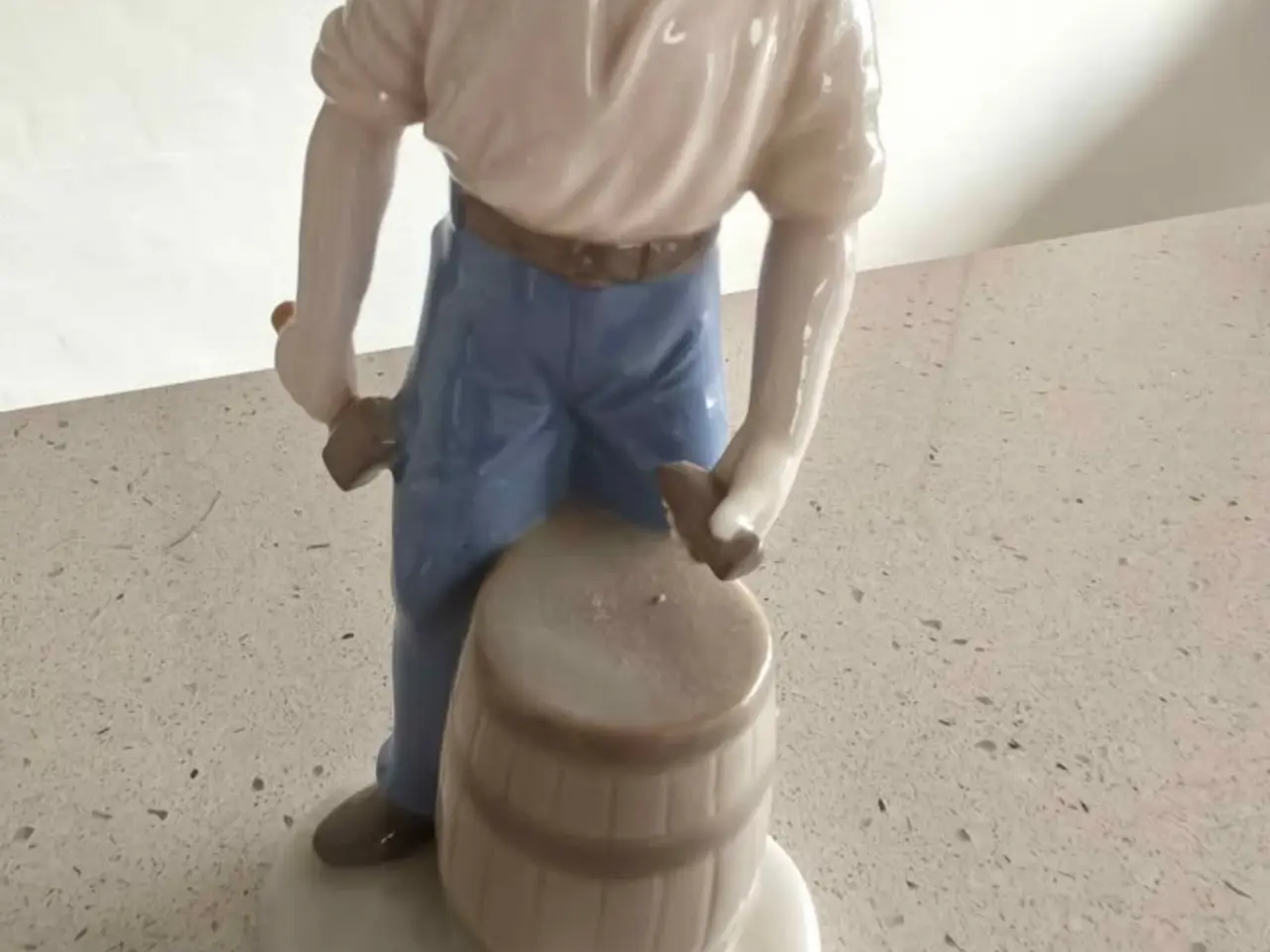 Billede 4 - Porcelæns figur