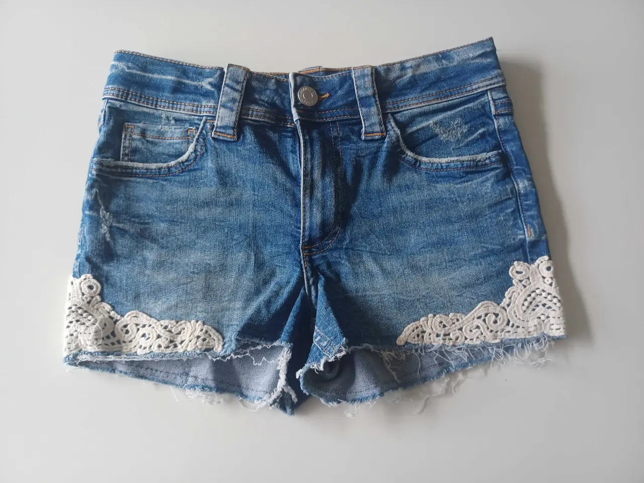 Billede 1 - Denim shorts størrelse 146