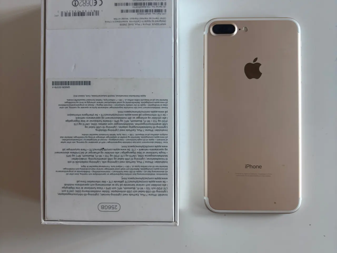 Billede 2 - Apple iPhone 7 Plus 256 GB - farve guld og hvid