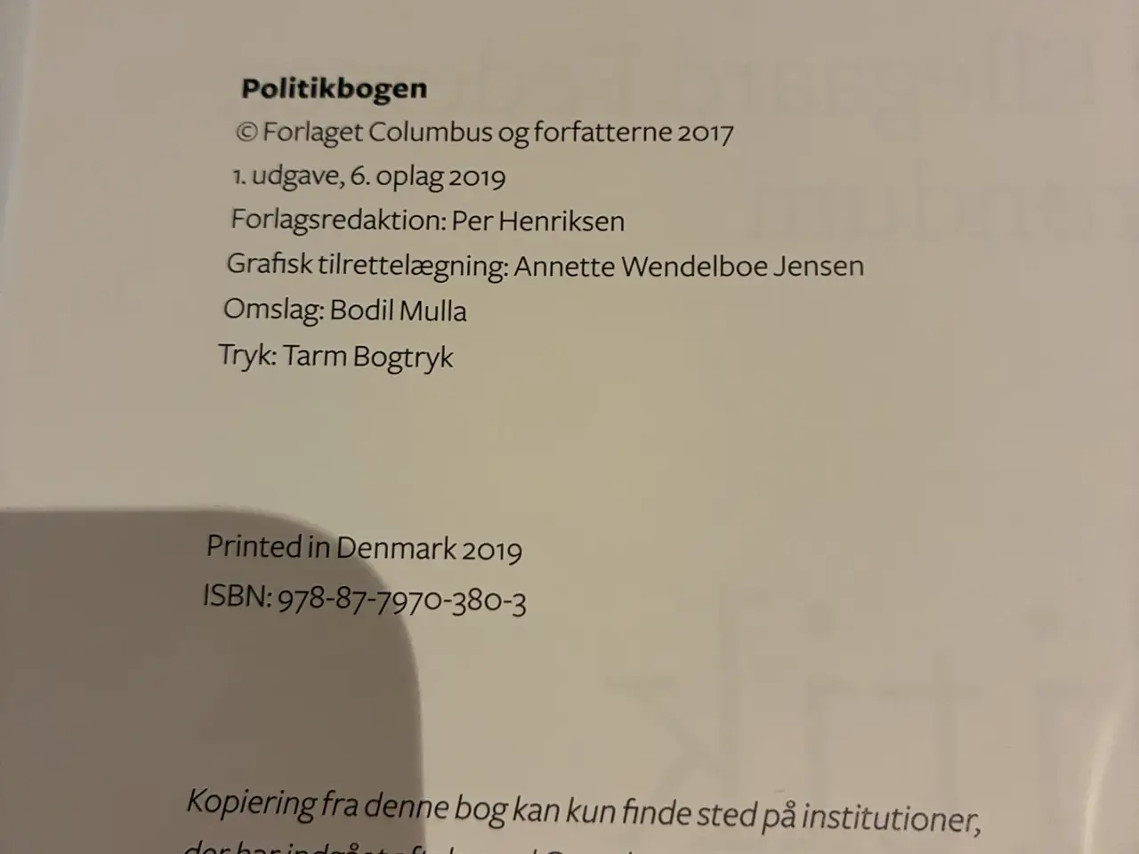 Billede 3 - Politik bogen - brugt på læreruddannelser 