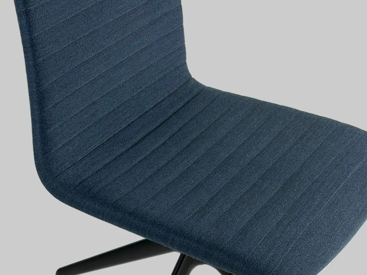 Billede 5 - Savir Design Gate 11 Stol – Mørkeblå/Sort Stel