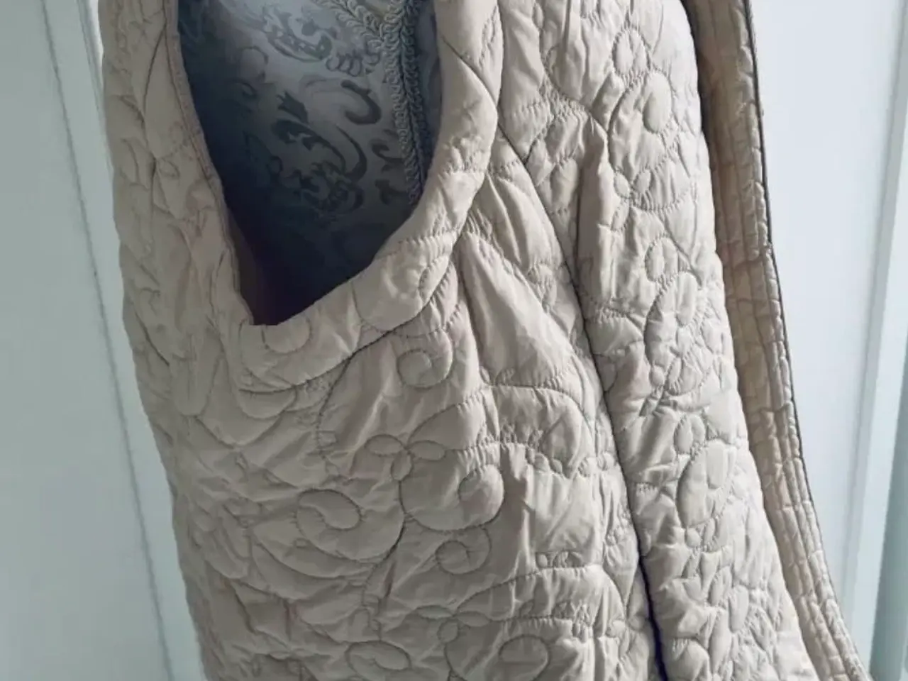 Billede 5 - Vest i god stand