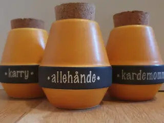 SØHOLM Krydderibeholdere, orange-gul, 9-10 cm høje