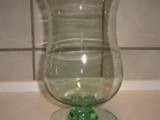 Gl. glas pokal,