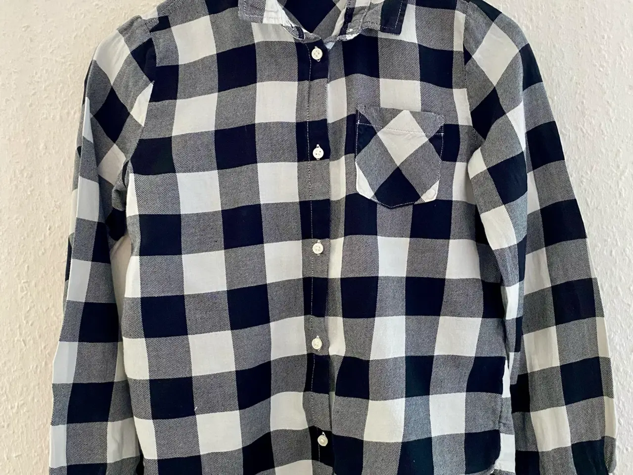 Billede 1 - H&m skjorte 146