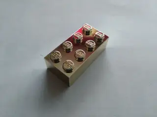 Lego guldklods.