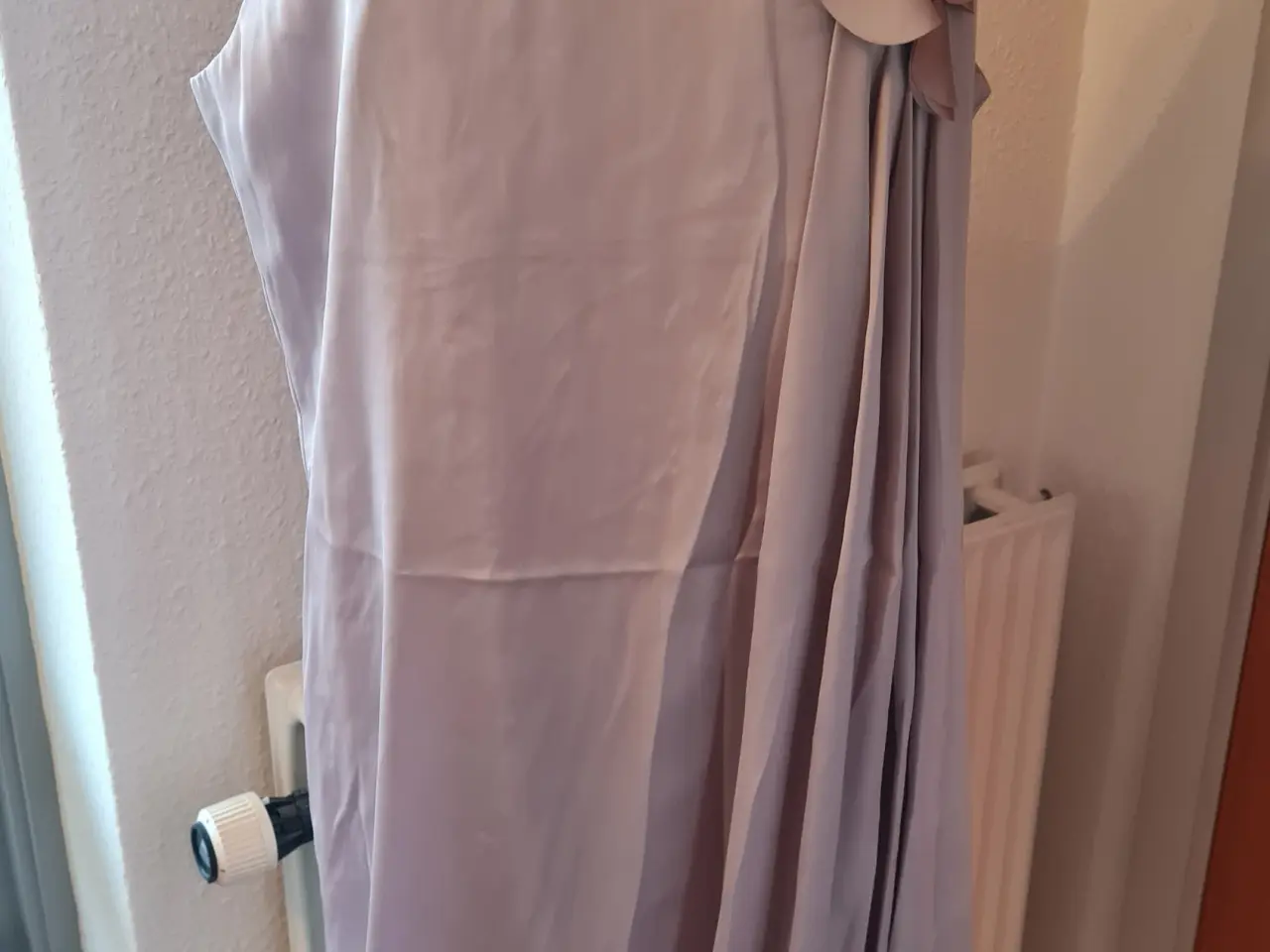 Billede 1 - Kjole str 44 fra H&M 