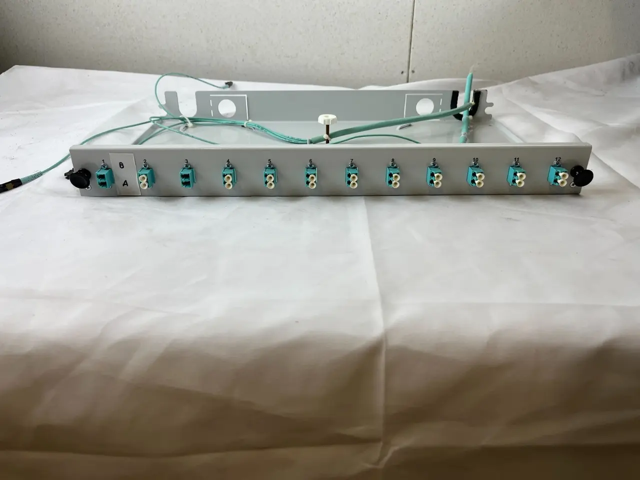 Billede 2 - 12 Port LC Duplex Fiber Optic Patch Panel Rack OM3