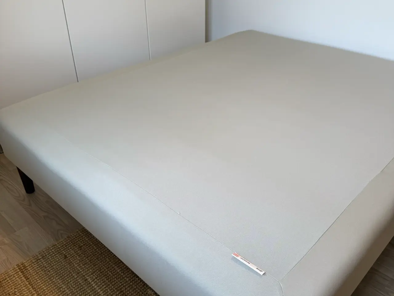 Billede 5 - IKEA Boxmadras med ben, lys grå