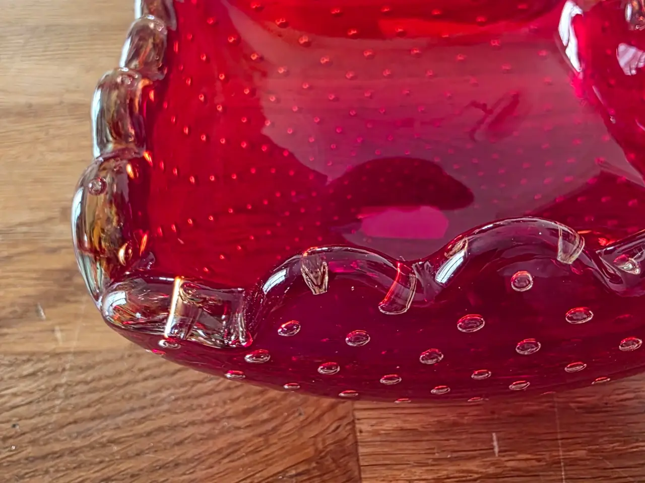 Billede 3 - Murano rød glasskål med bobler 14 cm