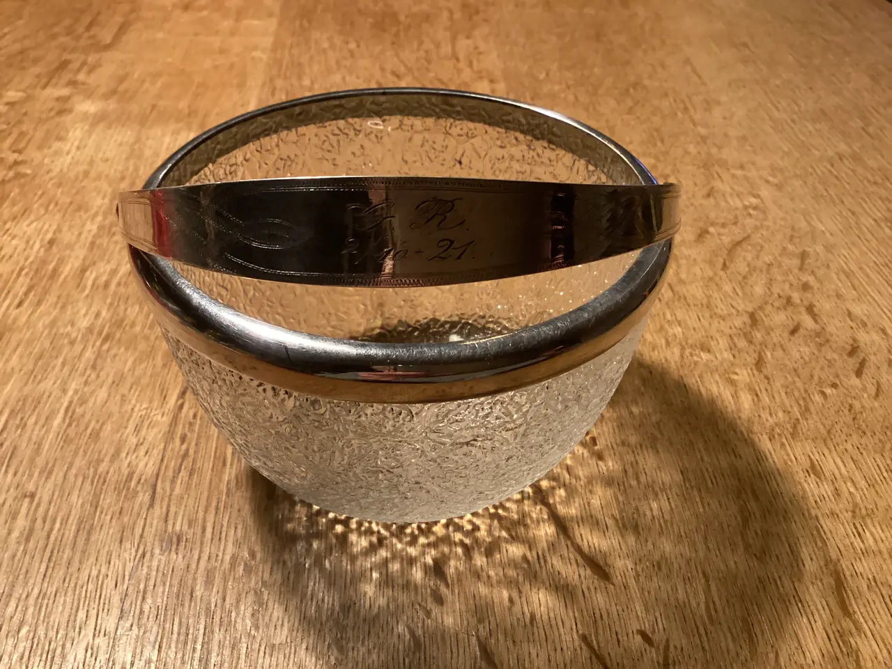 Billede 1 - Kandisskål Frostet Glas m/årstal 1921 i hank