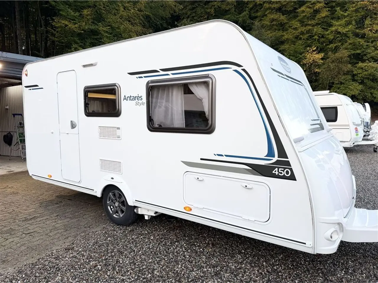 Billede 2 - 2018 - Caravelair Antares 450 style DK Edition Enkeltsenge-Lamel-Gulvtemp.-Mover-Telt