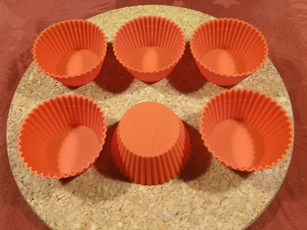 Billede 2 - Silikone muffins kageforme, 6 stk