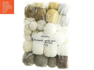 Garn, bomuld, guldgarn m.m. (715 gram)