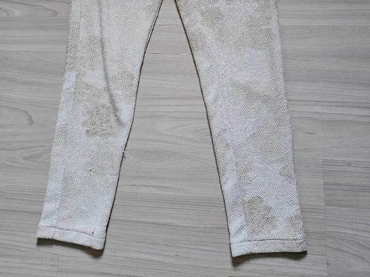 Billede 1 - Buch beige bukser med guld