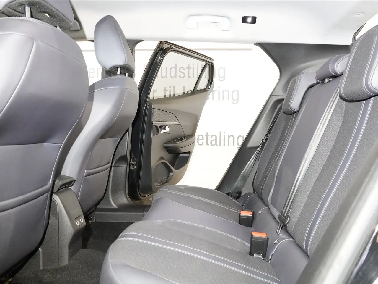 Billede 11 - Peugeot 2008 1,2 PureTech Allure Tour 130HK 5d