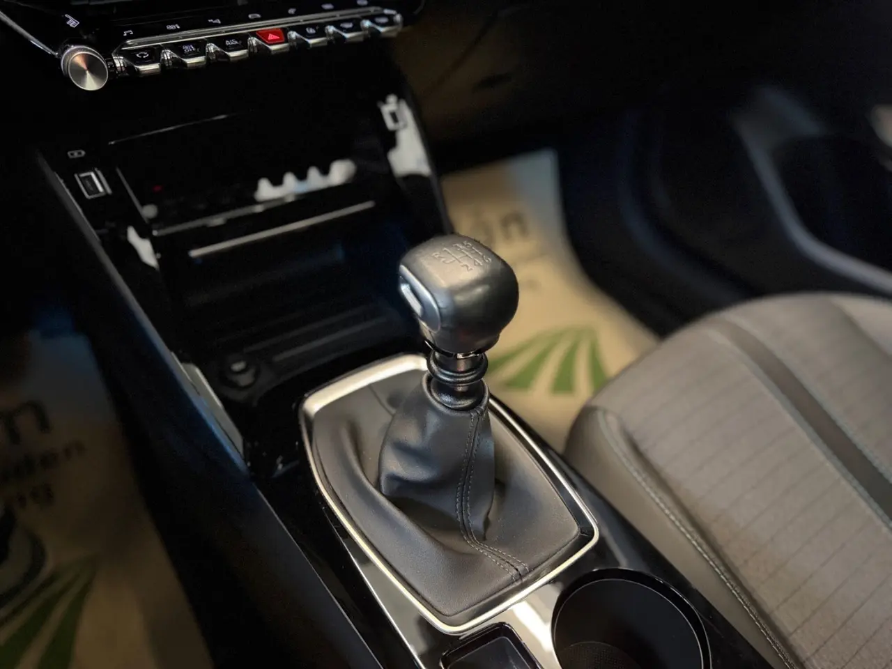 Billede 16 - Peugeot 208 1,2 PureTech 100 Allure Sky