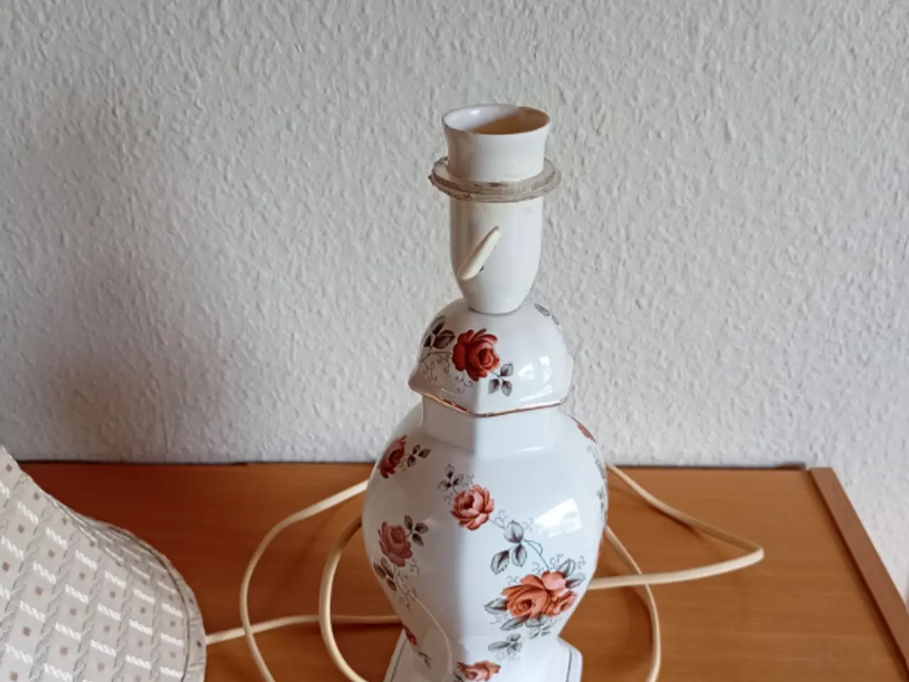 Billede 2 - Bordlampe med skærm