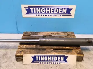 New Holland LB115B Cylinder 85800830