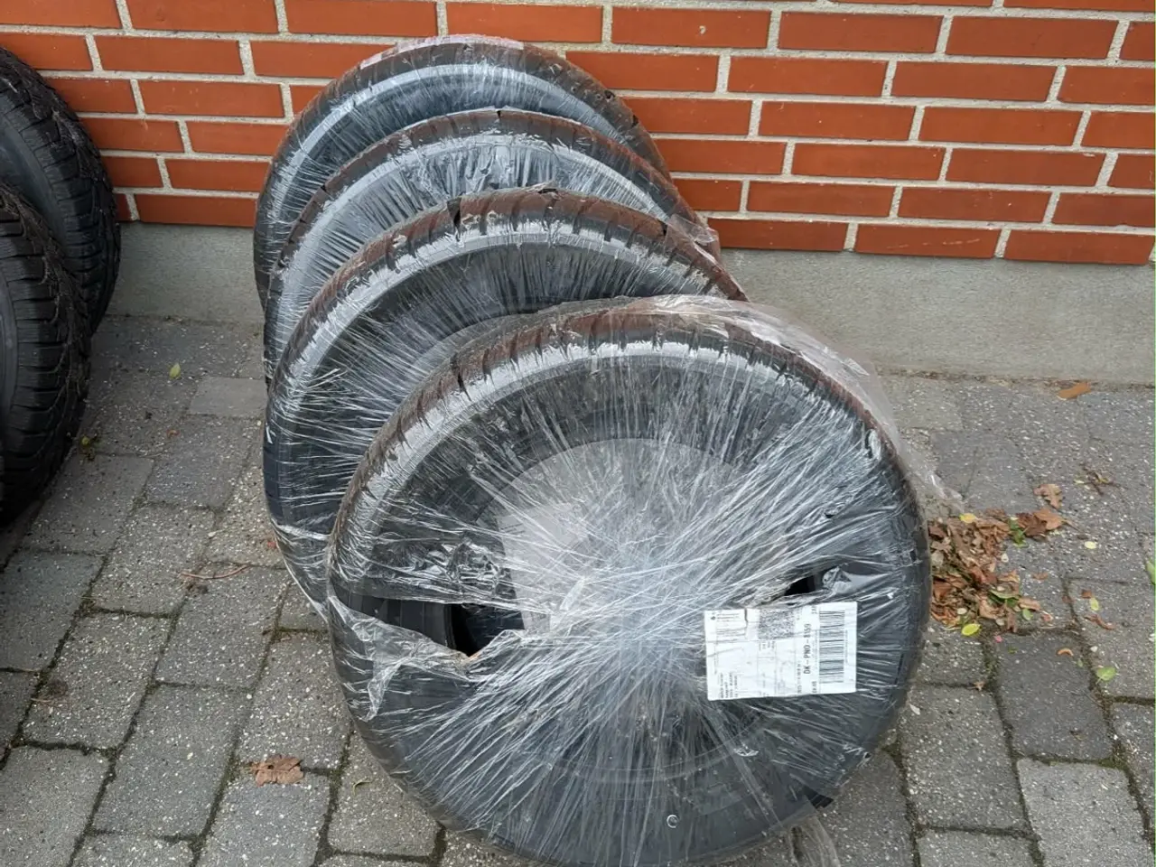 Billede 3 - Helt nye vinterdæk 
