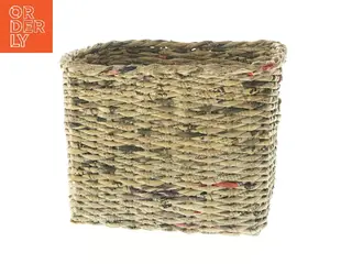 Flettet kurv af avispapir (str. 29x22x23 cm)