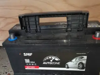 Bilbatteri på 100 ah.