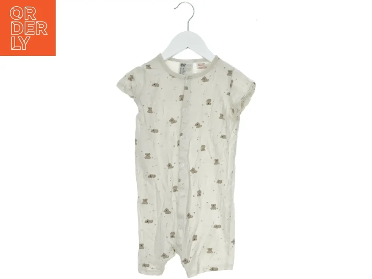 Billede 1 - Hvid baby heldragt med bjørnemotiv fra H&M (str. 98)