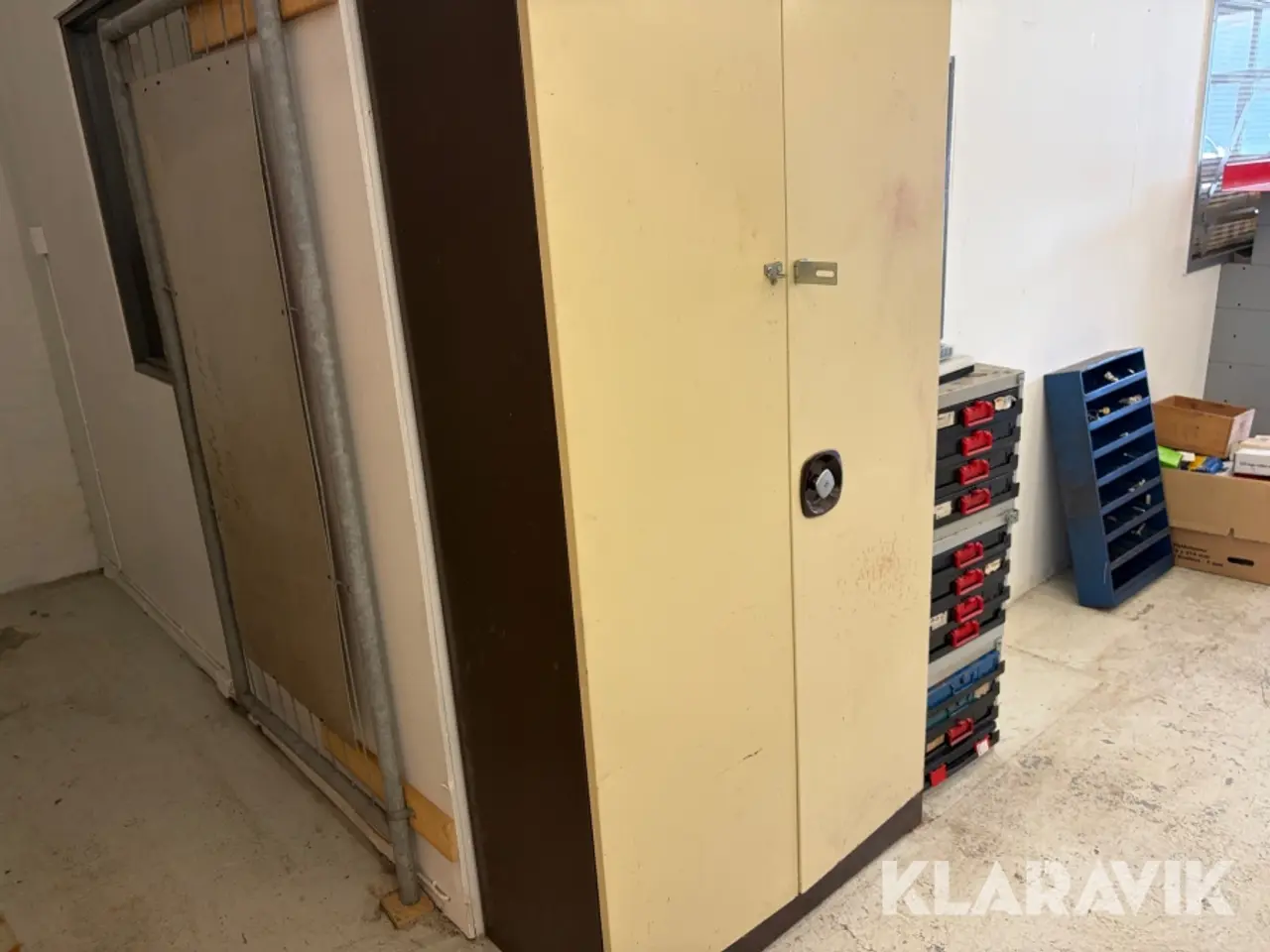 Billede 9 - Skabe i metal - 8 moduler