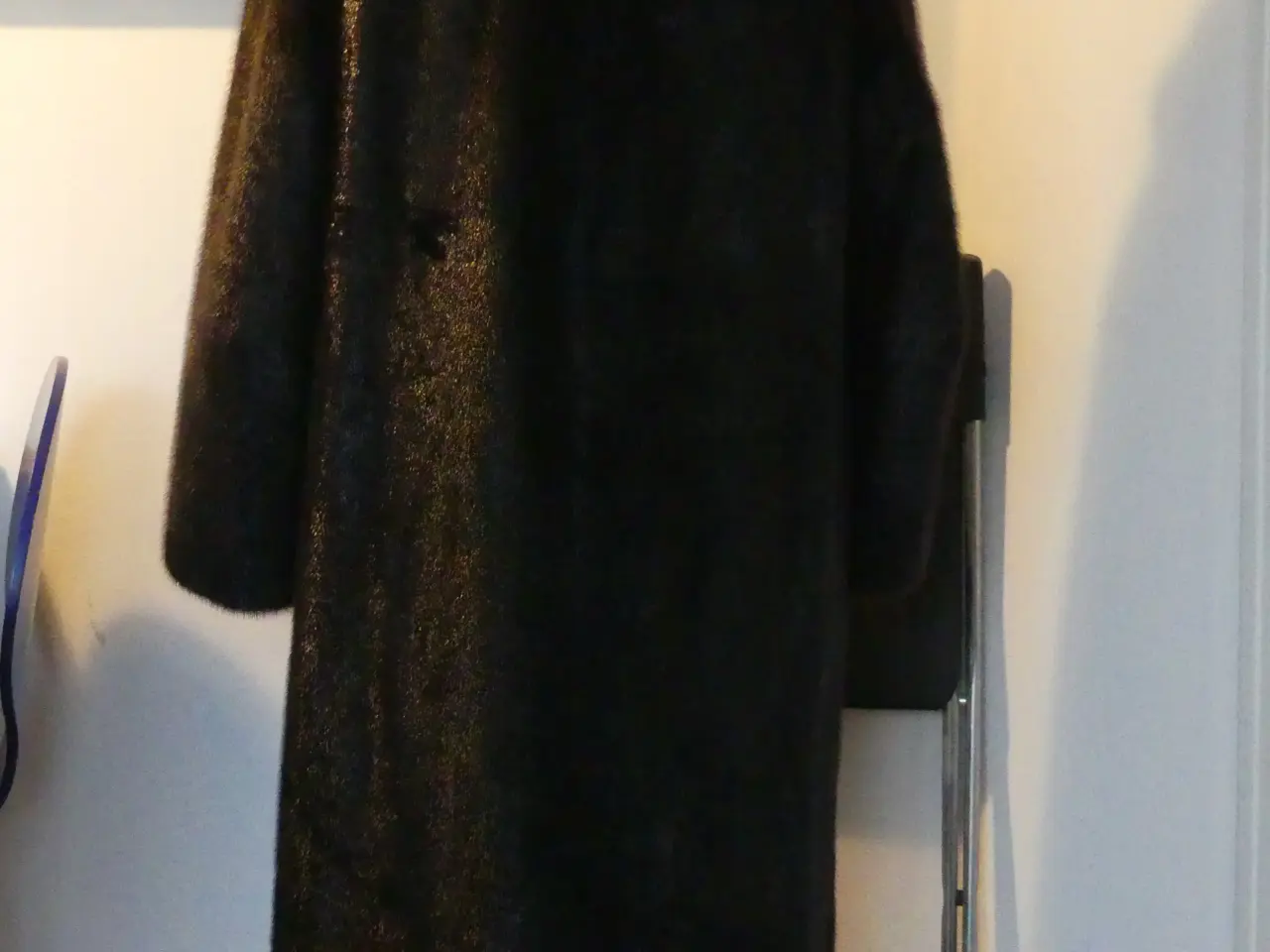 Billede 8 - Mørkebrun Nutria-pels. Str. 48/50