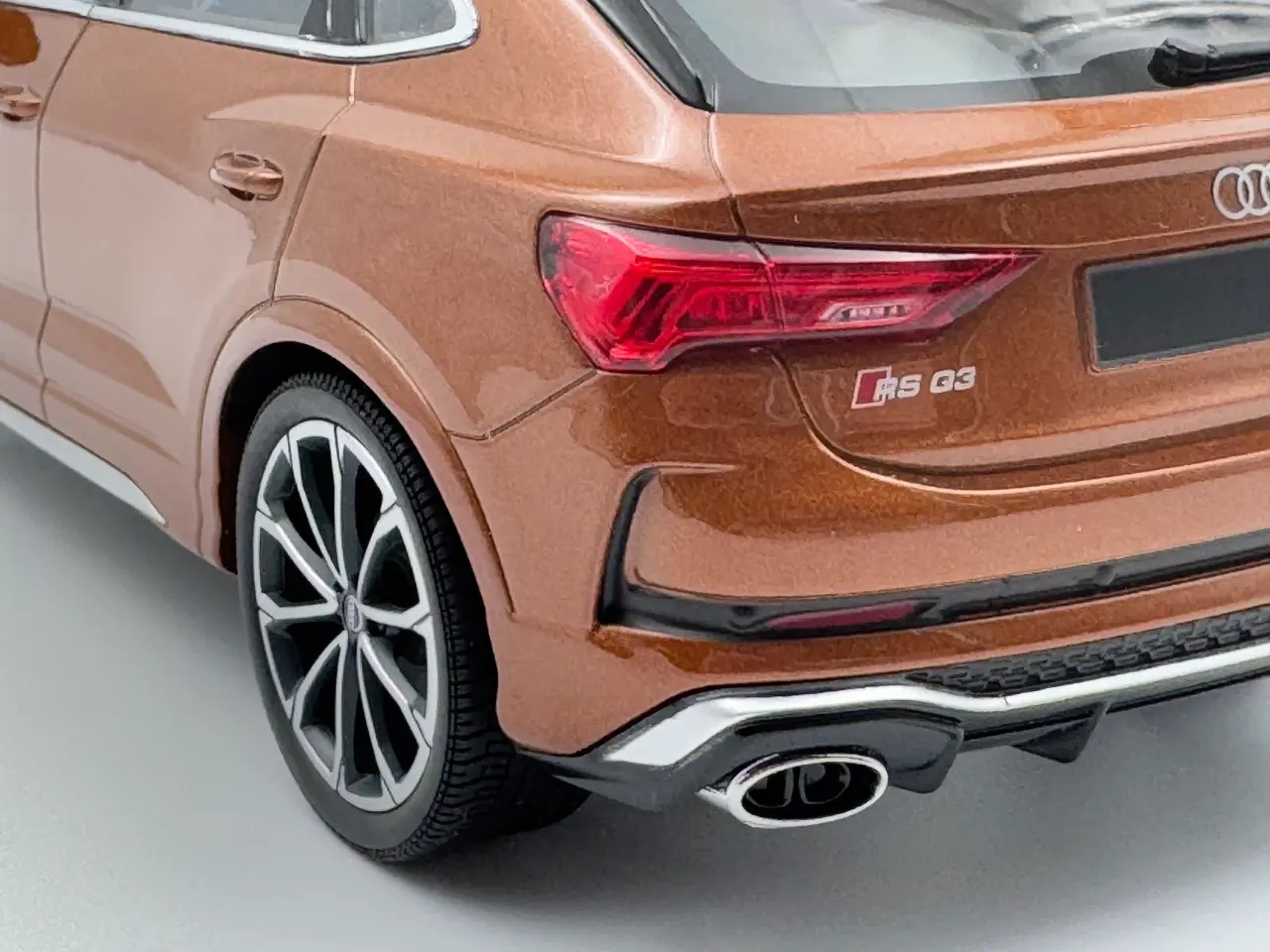 Billede 7 - 2019 Audi RSQ3 Sportback 1:18
