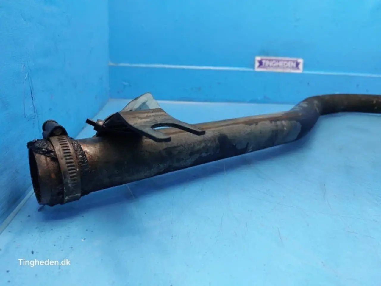 Billede 2 - Case Farmall 95A Påfyldningsstuds 84344763