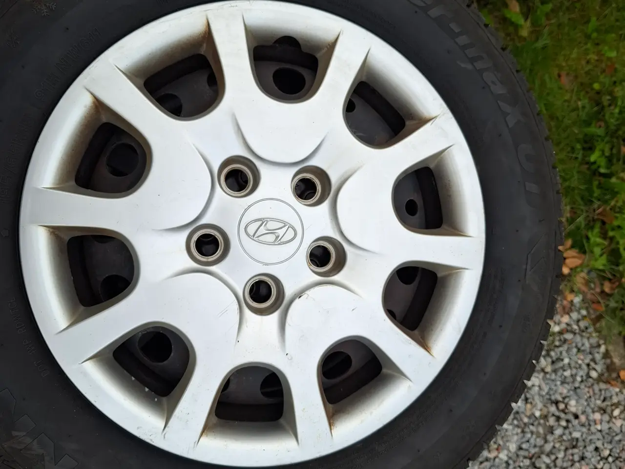 Billede 2 - Vinterdæk med fælge til f.eks Hyundai i30