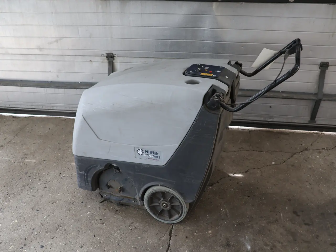 Billede 4 - Nilfisk SW 700S selvkørende feje/sugemaskine