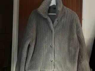 Fake fur jakke str L