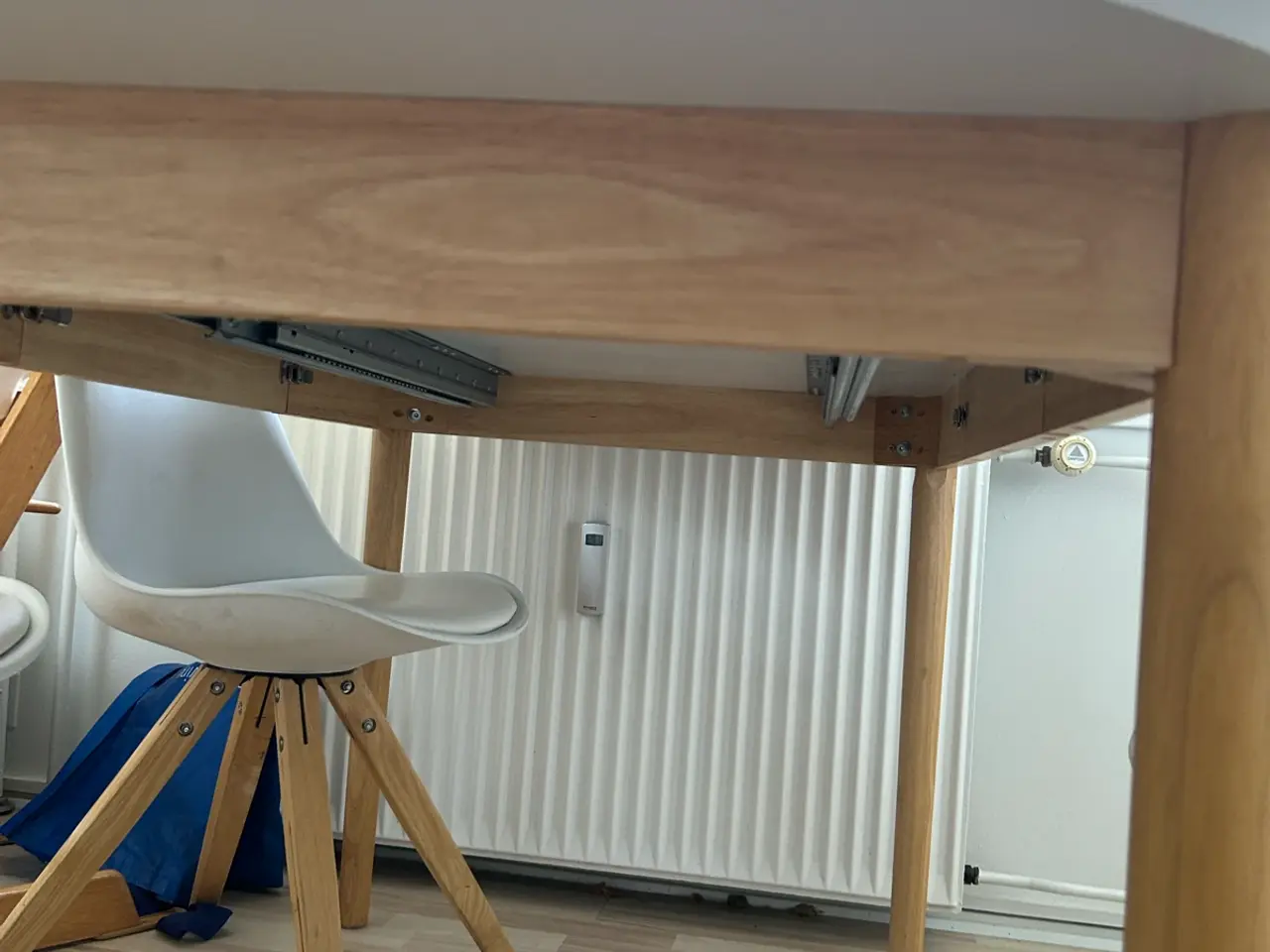 Billede 2 - Spisebord