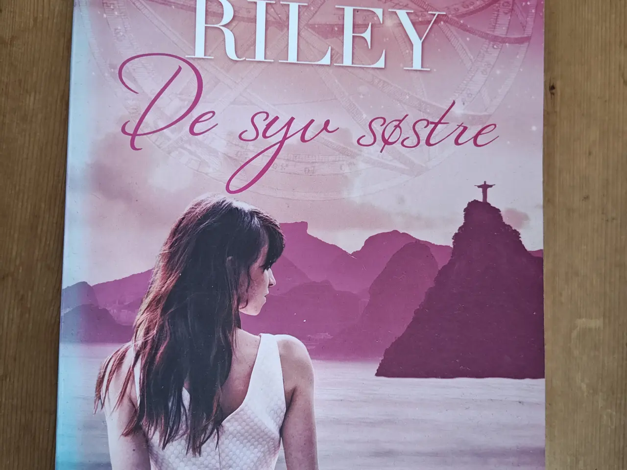 Billede 1 - De syv søstre BOG af Lucinda Riley