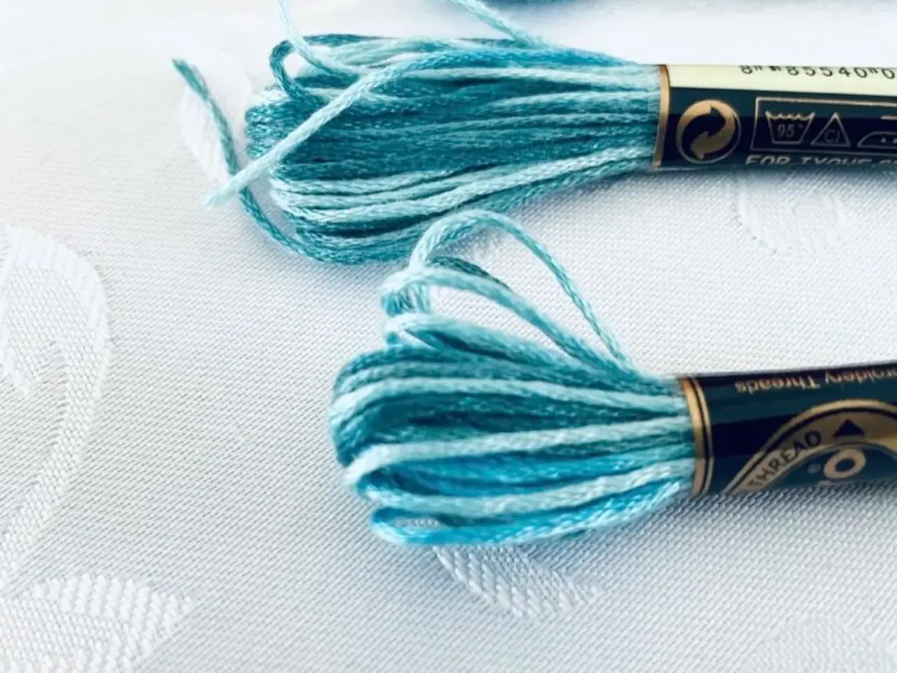 Billede 2 - Broderigarn 